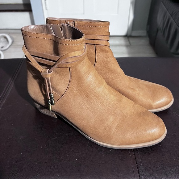 Aerosoles Women’s West River Brown Leather Booties - Size 8.5 - Picture 1 of 10